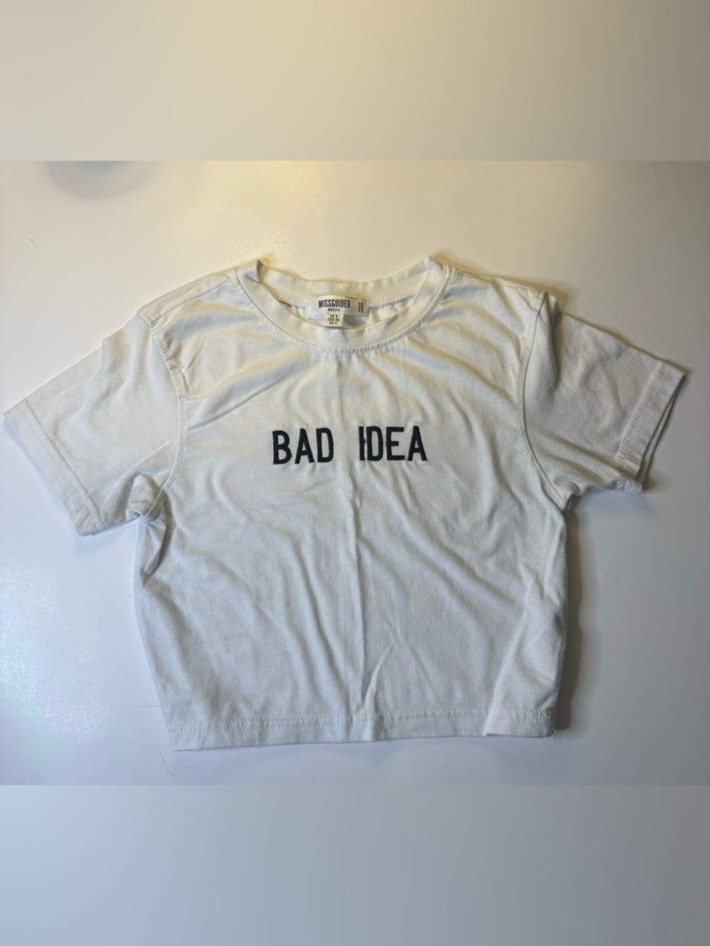 Missguided White 'BAD IDEA' Cropped Graphic Tee